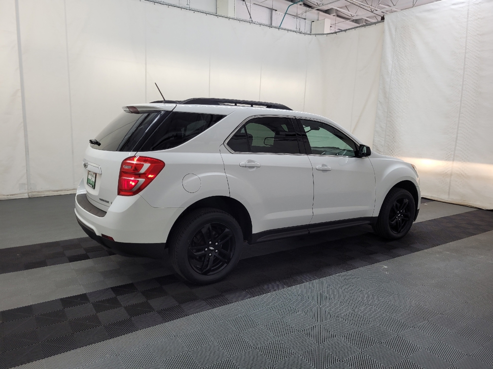 2017 Chevrolet Equinox LT - Photo 8