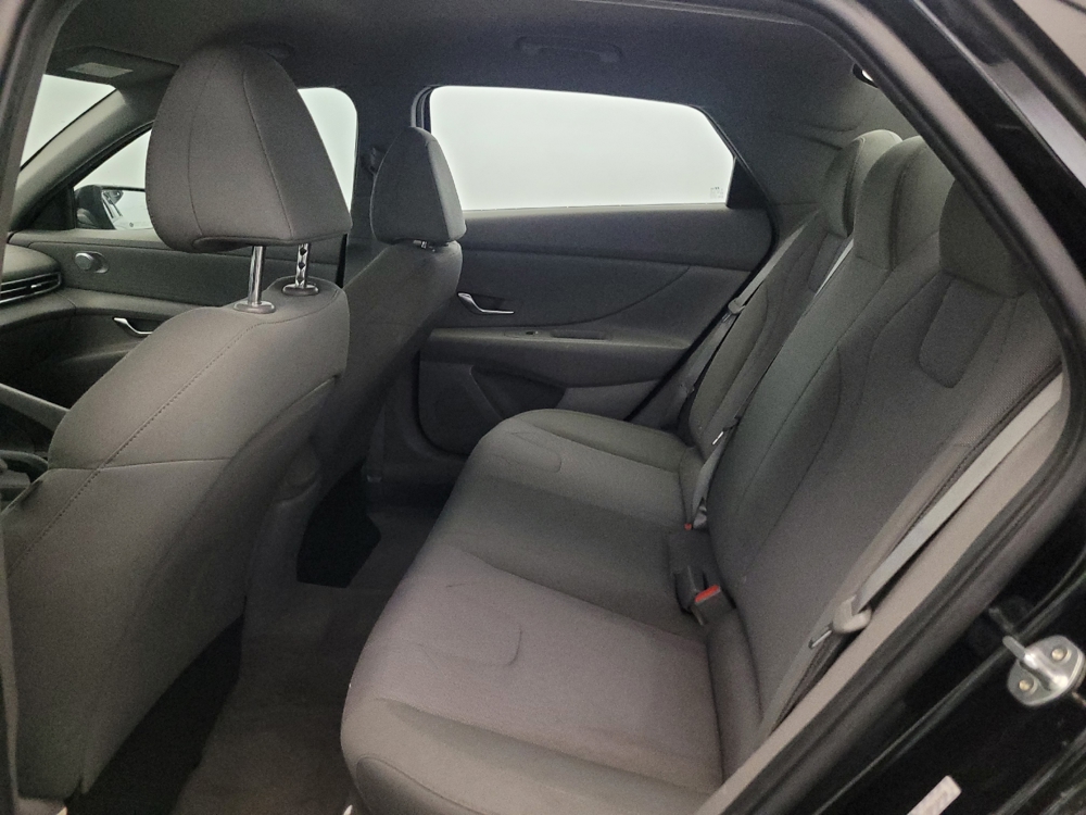 2021 Hyundai Elantra SE - Photo 14