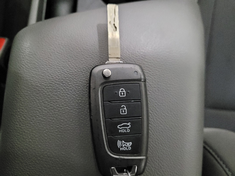 2021 Hyundai Elantra SE - Photo 25