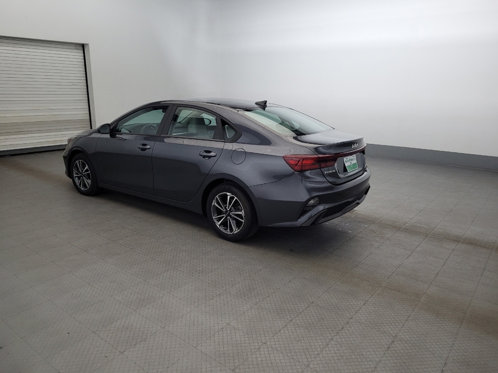 2023 Kia Forte LXS - Photo 3