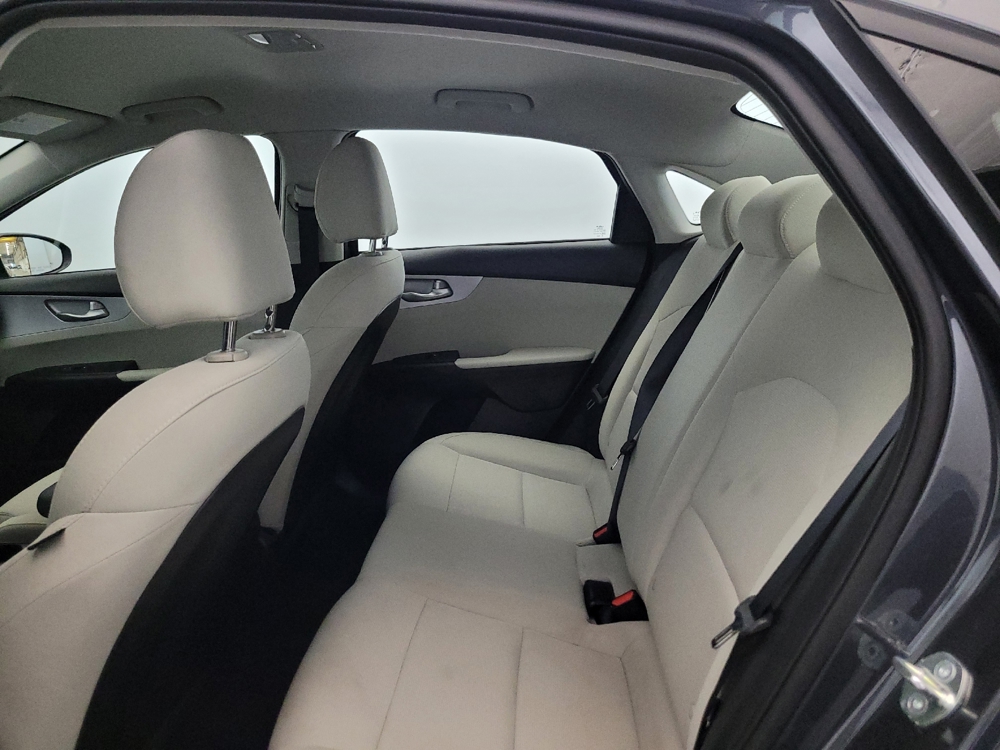 2023 Kia Forte LXS - Photo 14