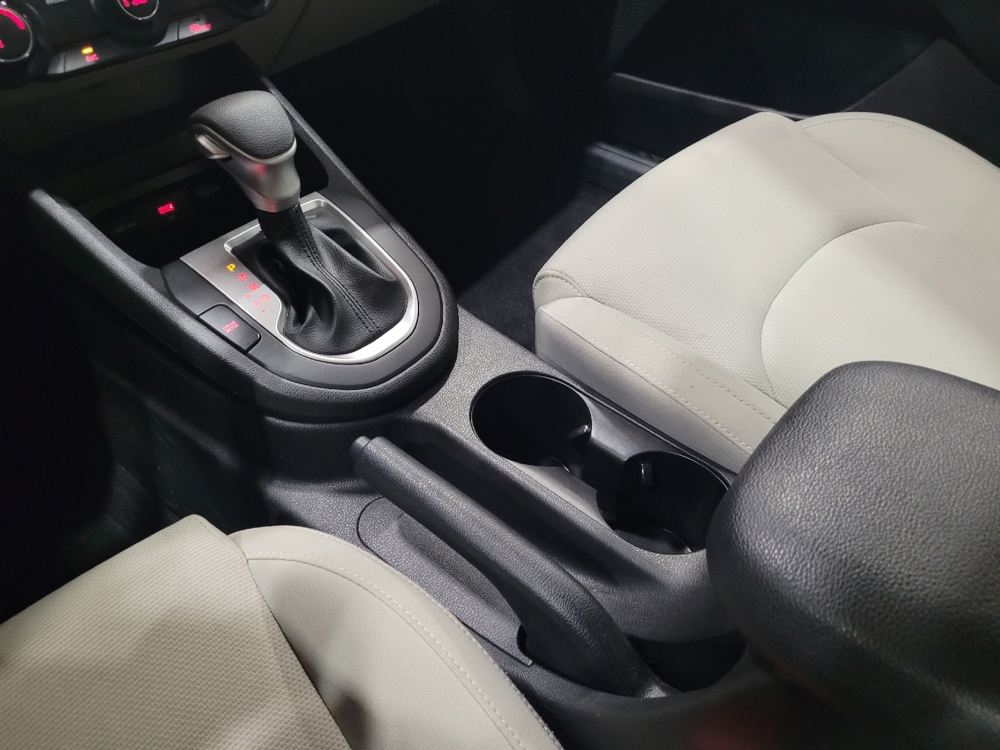 2023 Kia Forte LXS - Photo 20