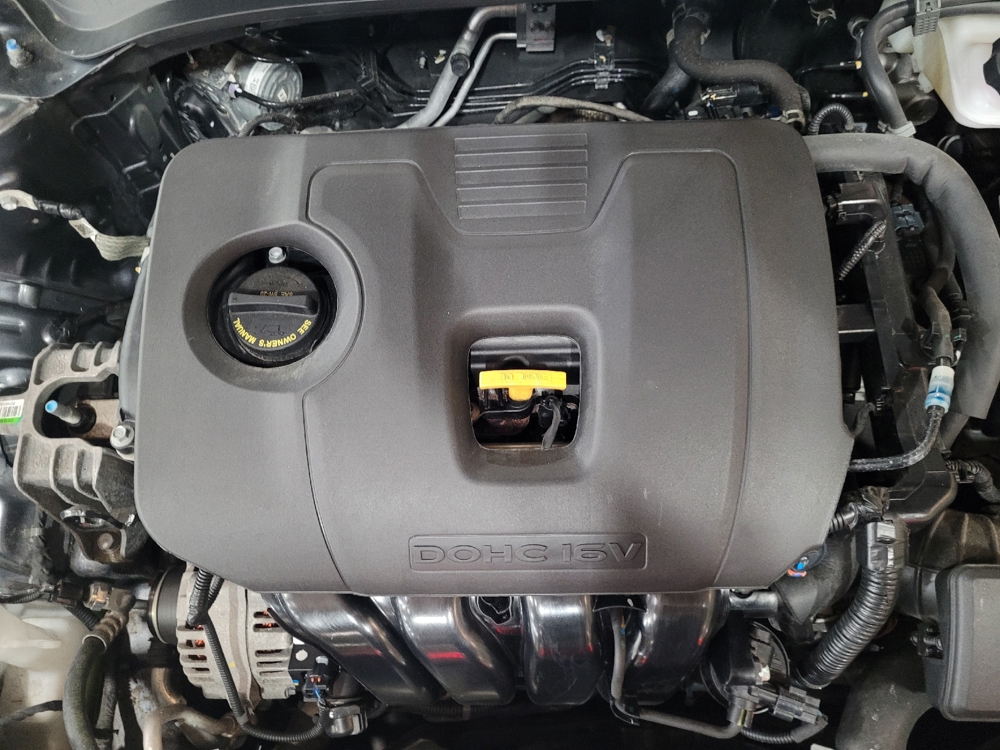 2023 Kia Forte LXS - Photo 23