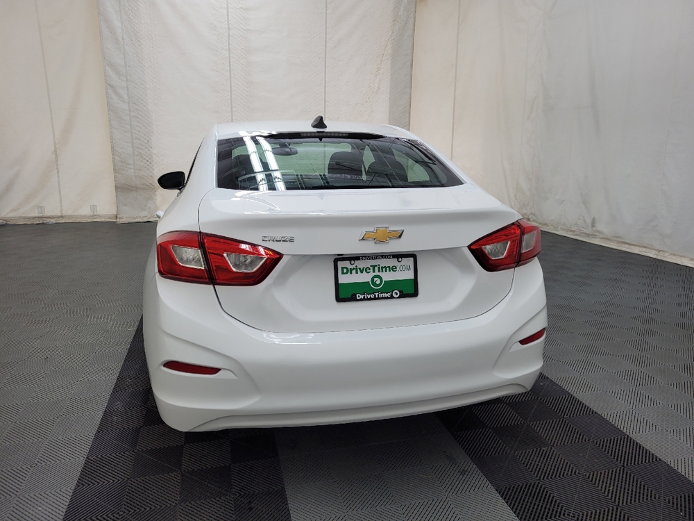 2018 Chevrolet Cruze LS - Photo 5
