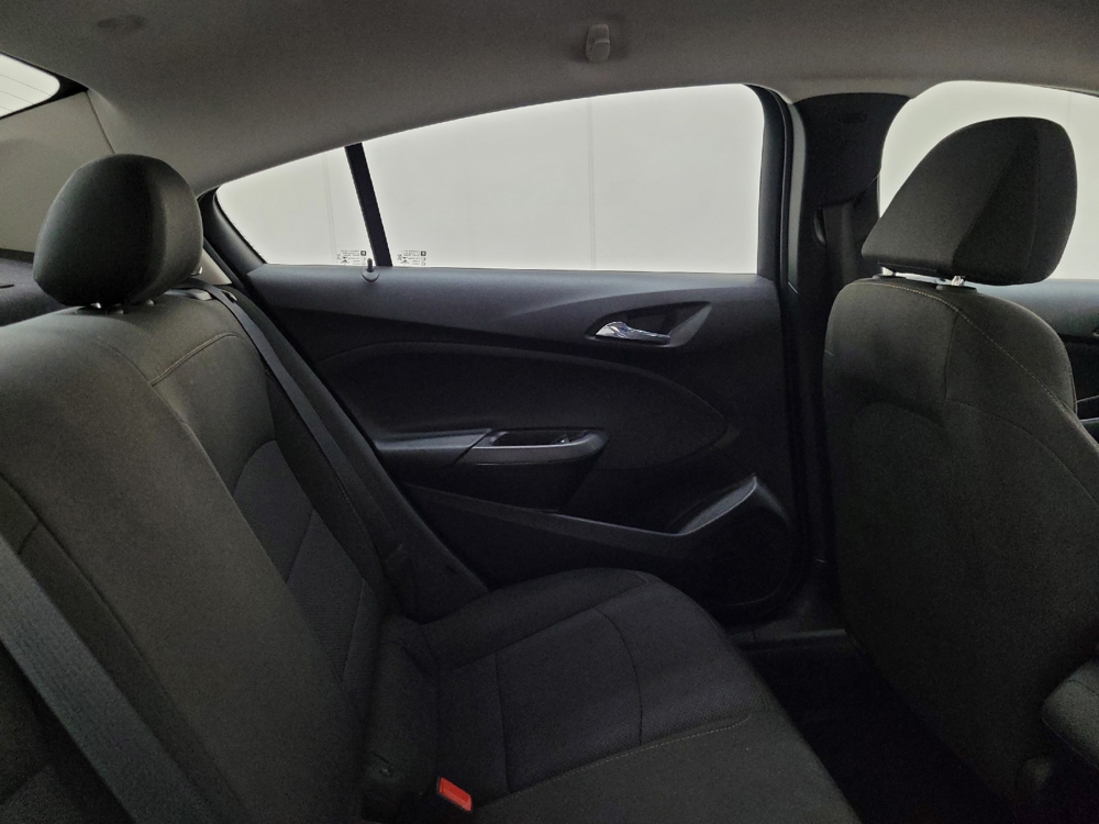 2018 Chevrolet Cruze LS - Photo 15