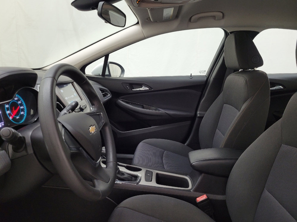 2018 Chevrolet Cruze LS - Photo 13