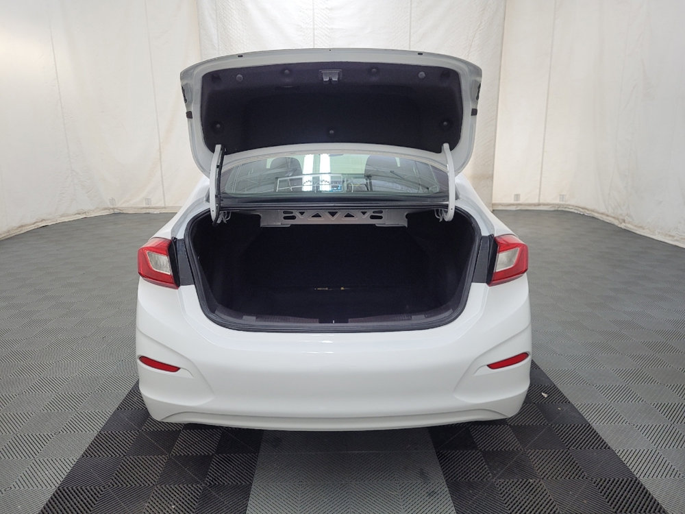 2018 Chevrolet Cruze LS - Photo 22