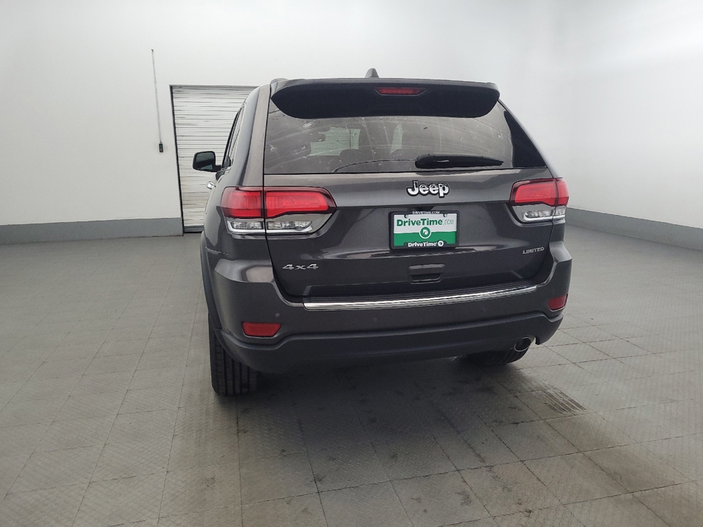 View vehicle photo 6