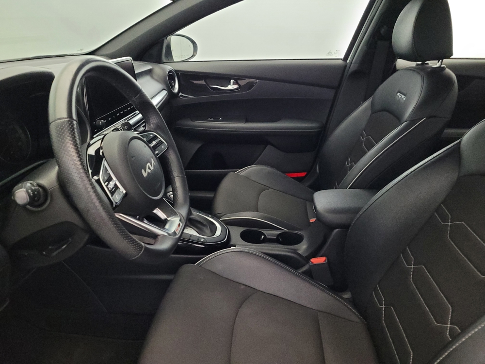 2023 Kia Forte GT-Line - Photo 13