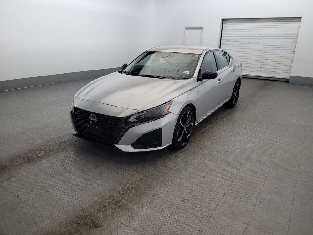 2023 Nissan Altima SR