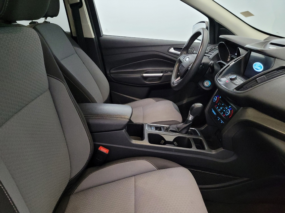2017 Ford Escape SE - Photo 16