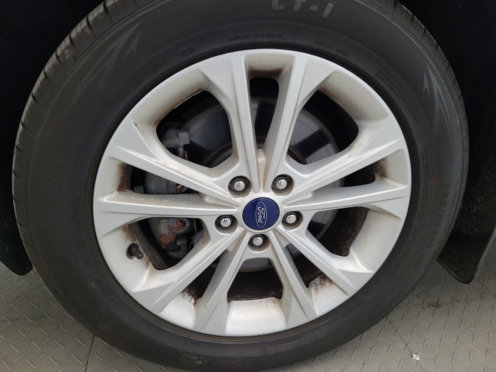 2017 Ford Escape SE - Photo 24