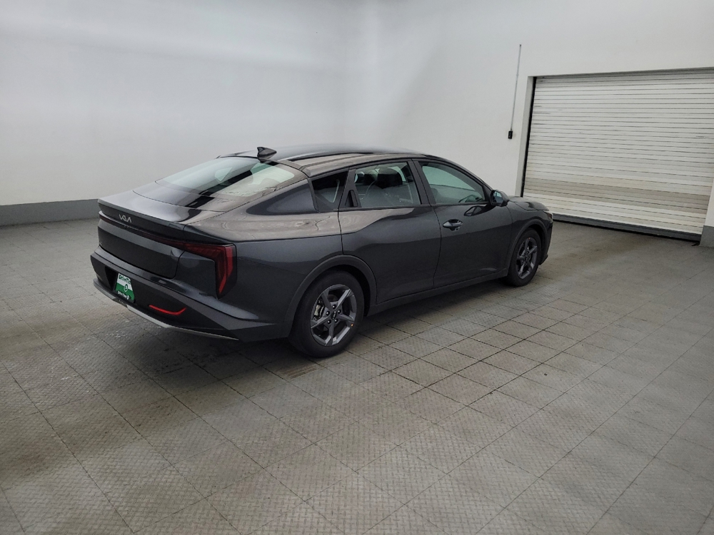 2025 Kia K4 LXS - Photo 8