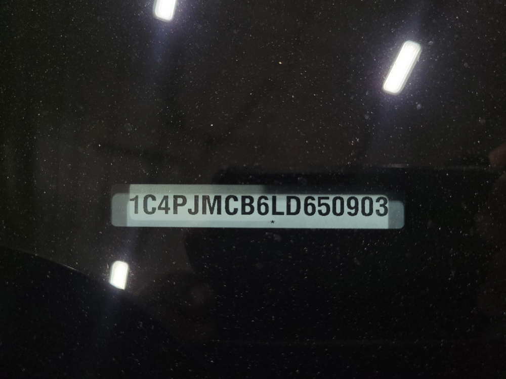 2020 Jeep Cherokee Latitude - Photo 26