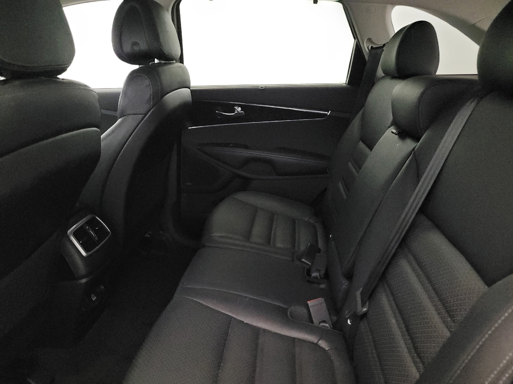 2016 Kia Sorento EX - Photo 14