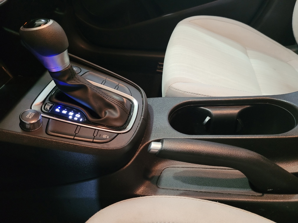 2023 Hyundai Kona SEL - Photo 20