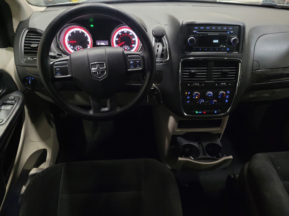 2016 Dodge Grand Caravan SE - Photo 17
