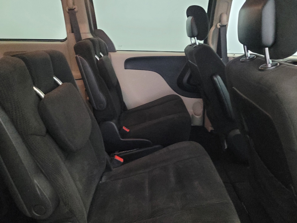 2016 Dodge Grand Caravan SE - Photo 15