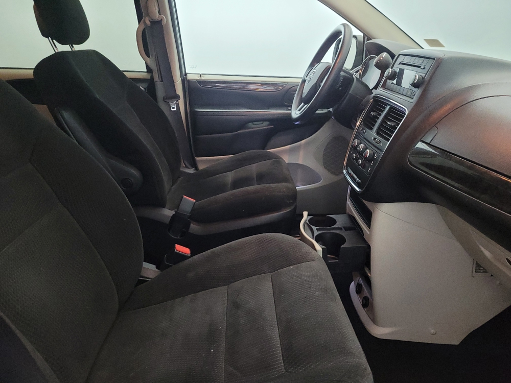 2016 Dodge Grand Caravan SE - Photo 16