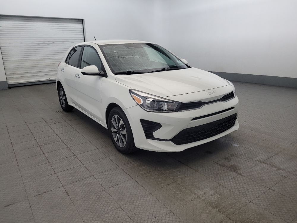 2023 Kia Rio 5-Door S - Photo 10