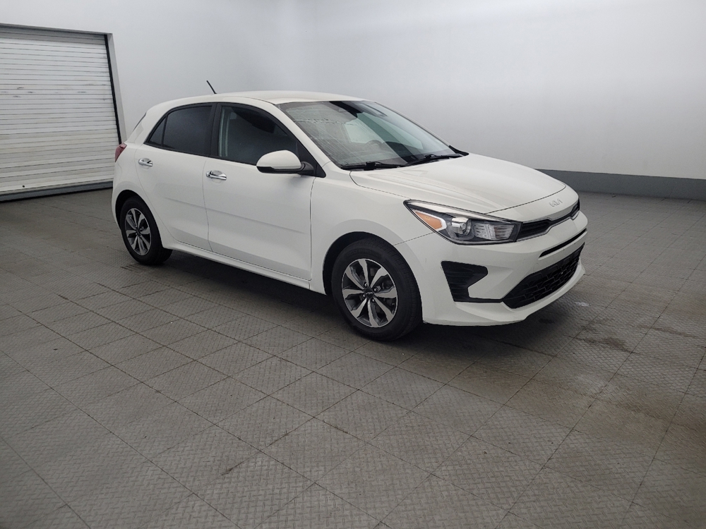 2023 Kia Rio 5-Door S - Photo 9