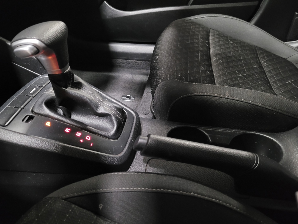2023 Kia Rio 5-Door S - Photo 20