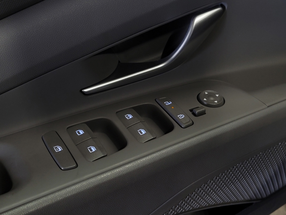 2024 Hyundai Elantra SEL - Photo 21