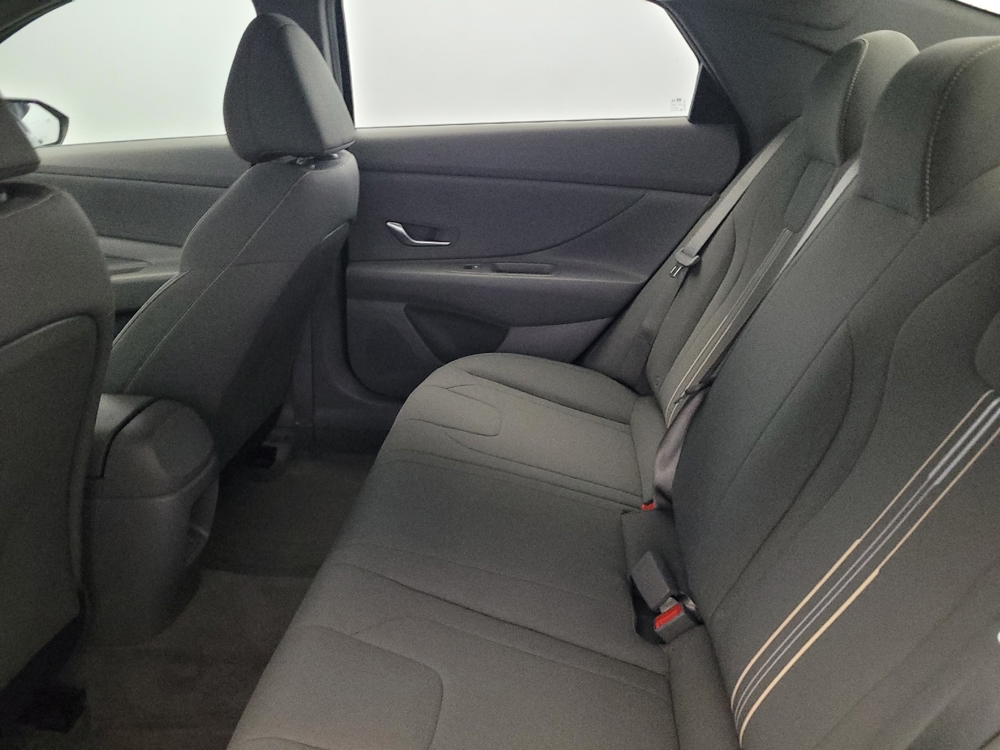 2024 Hyundai Elantra SEL - Photo 14