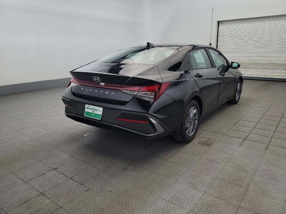 2024 Hyundai Elantra SEL - Photo 7
