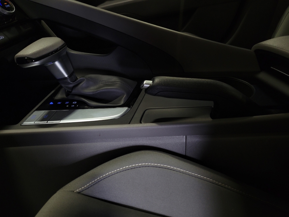2024 Hyundai Elantra SEL - Photo 20