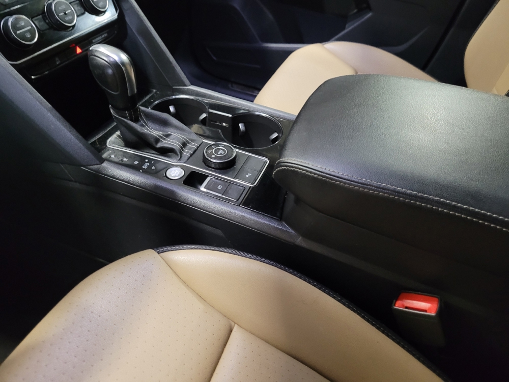 2022 Volkswagen Atlas Cross Sport SEL R-Line - Photo 20