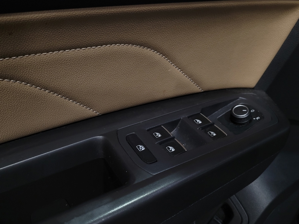 2022 Volkswagen Atlas Cross Sport SEL R-Line - Photo 21