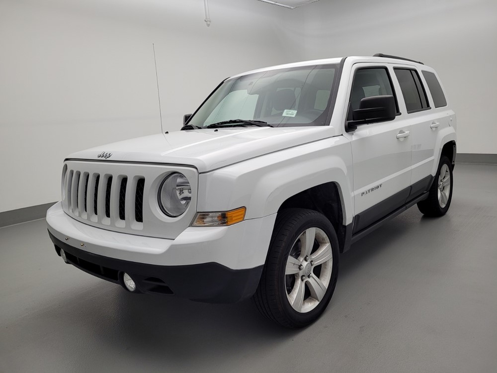 Used 2016 Jeep Patriot Driver Front Bumper