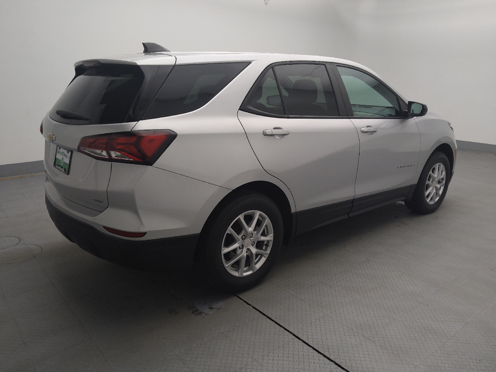 Image 8 of 2022 Chevrolet Equinox LS