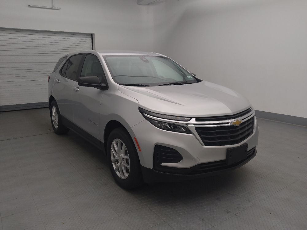 Image 10 of 2022 Chevrolet Equinox LS