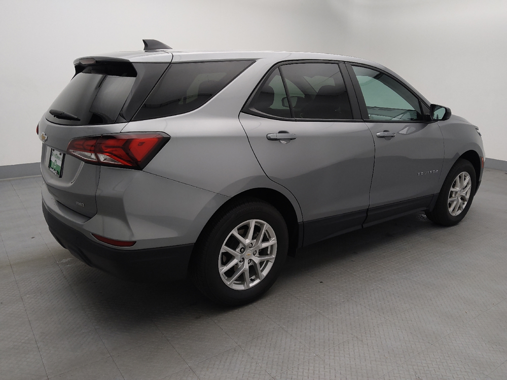 Image 8 of 2023 Chevrolet Equinox LS