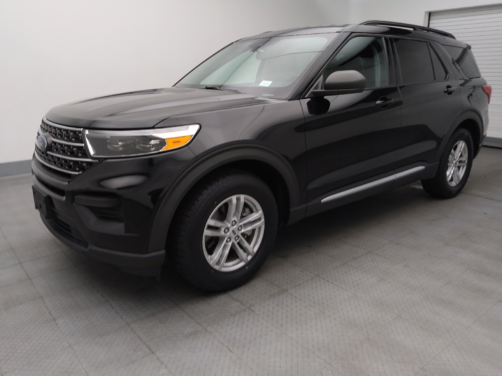 2022 Ford Explorer XLT's photo