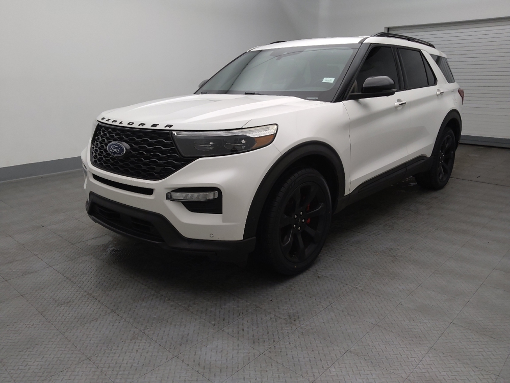 2020 Ford Explorer ST's photo