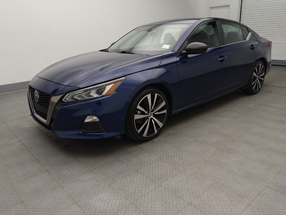 2022 Nissan Altima SR