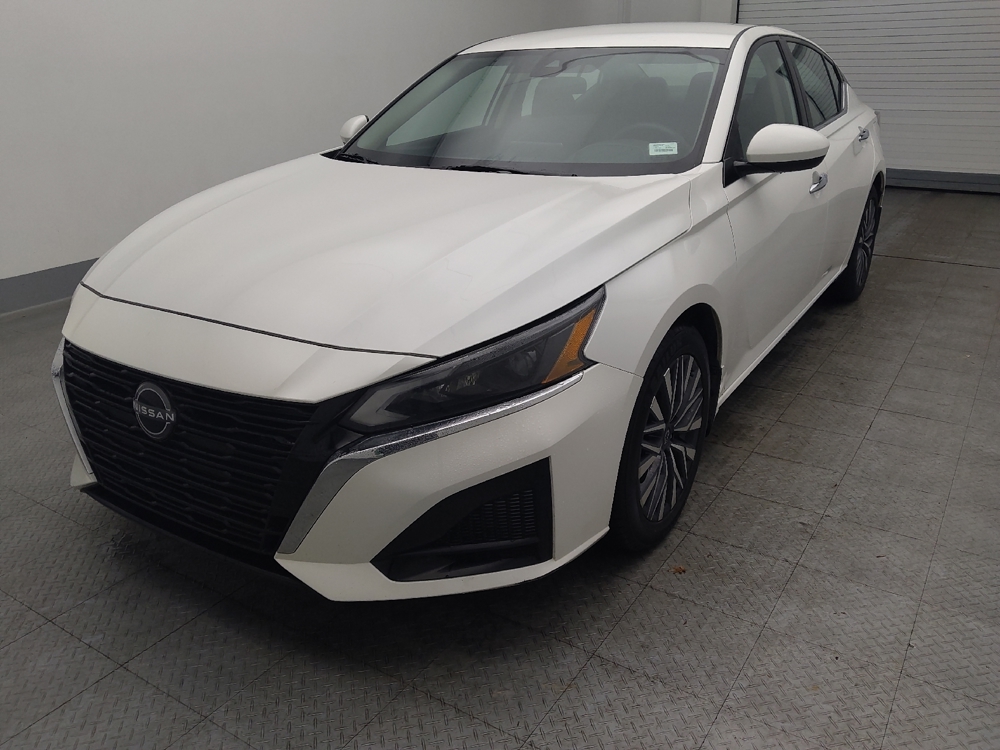 2023 Nissan Altima SV