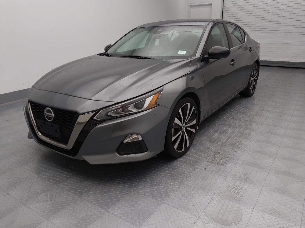 2022 Nissan Altima SR