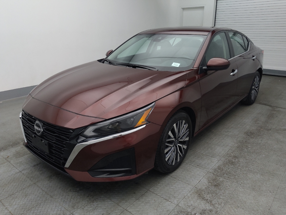 2023 Nissan Altima SV