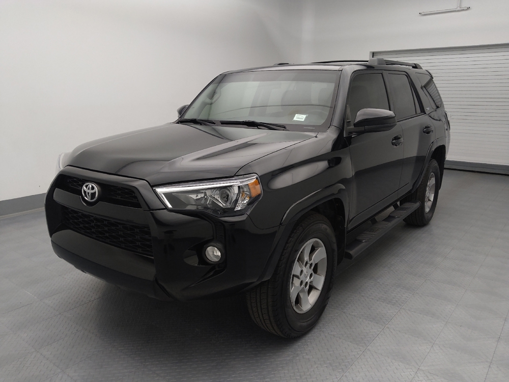 2019 Toyota 4Runner SR5's photo