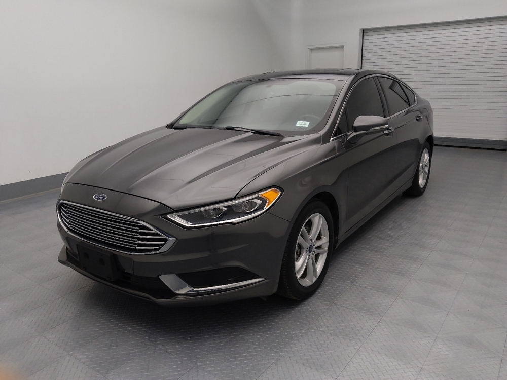 2018 Ford Fusion SE's photo