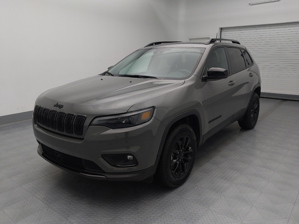 2023 Jeep Cherokee Altitude Lux's photo