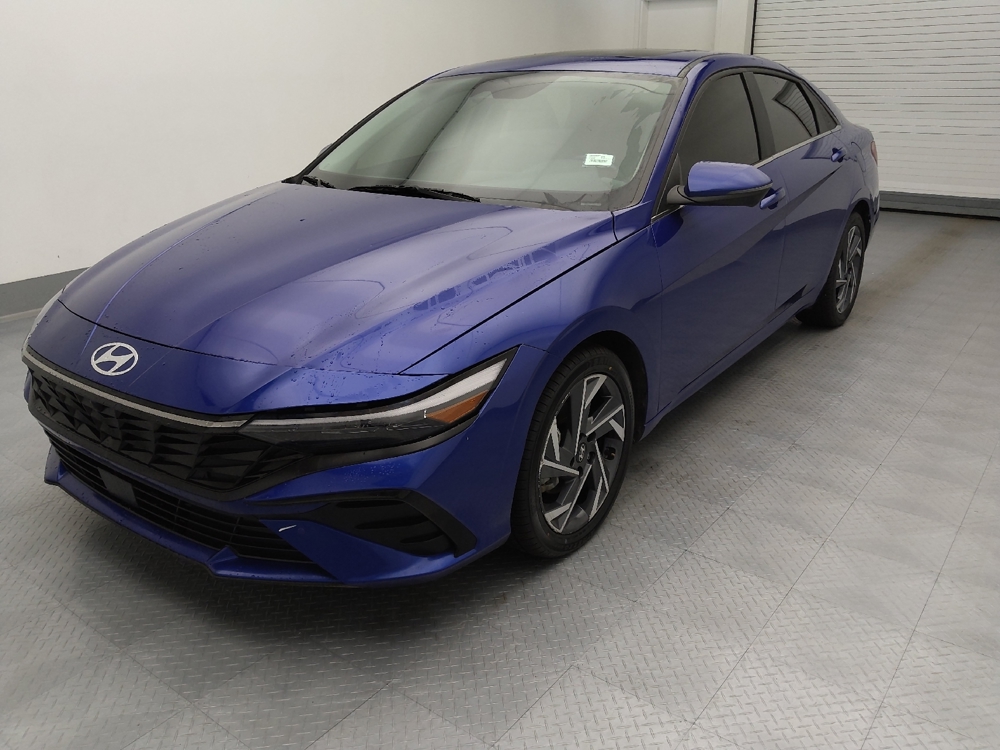 2024 Hyundai Elantra Limited's photo