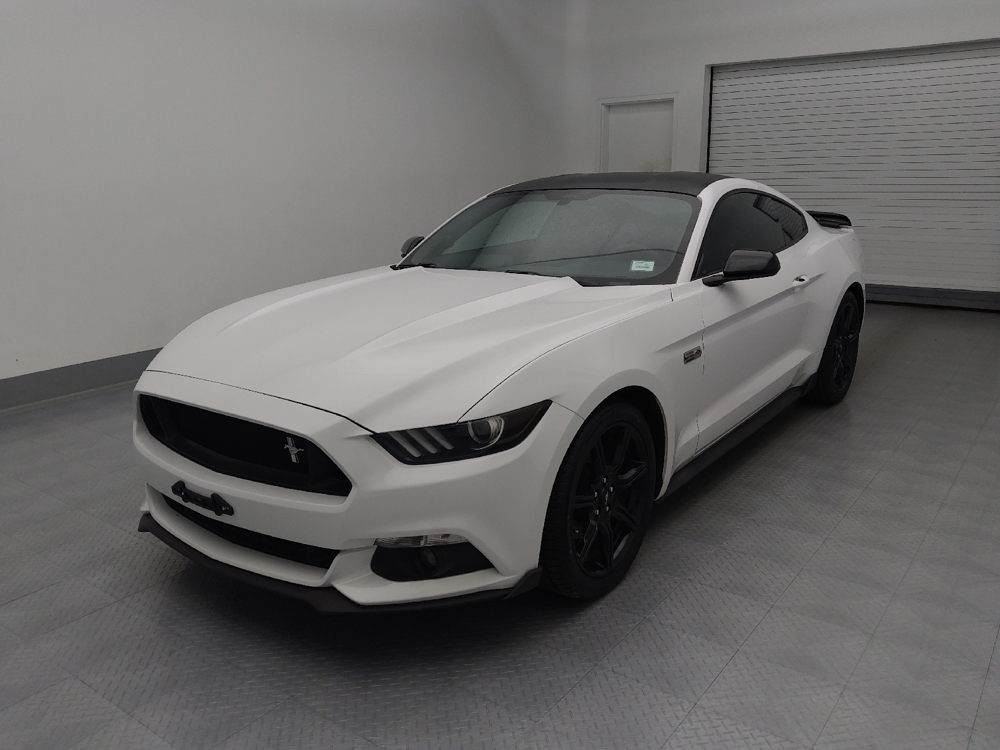 2017 Ford Mustang Base's photo