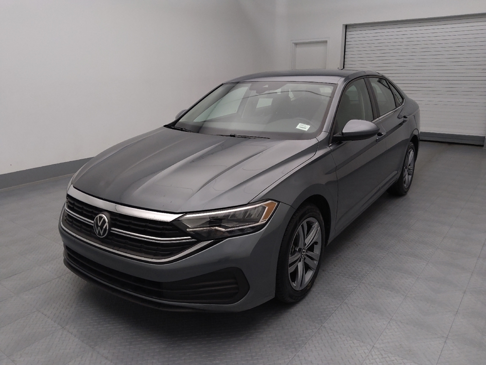 2024 Volkswagen Jetta SE's photo