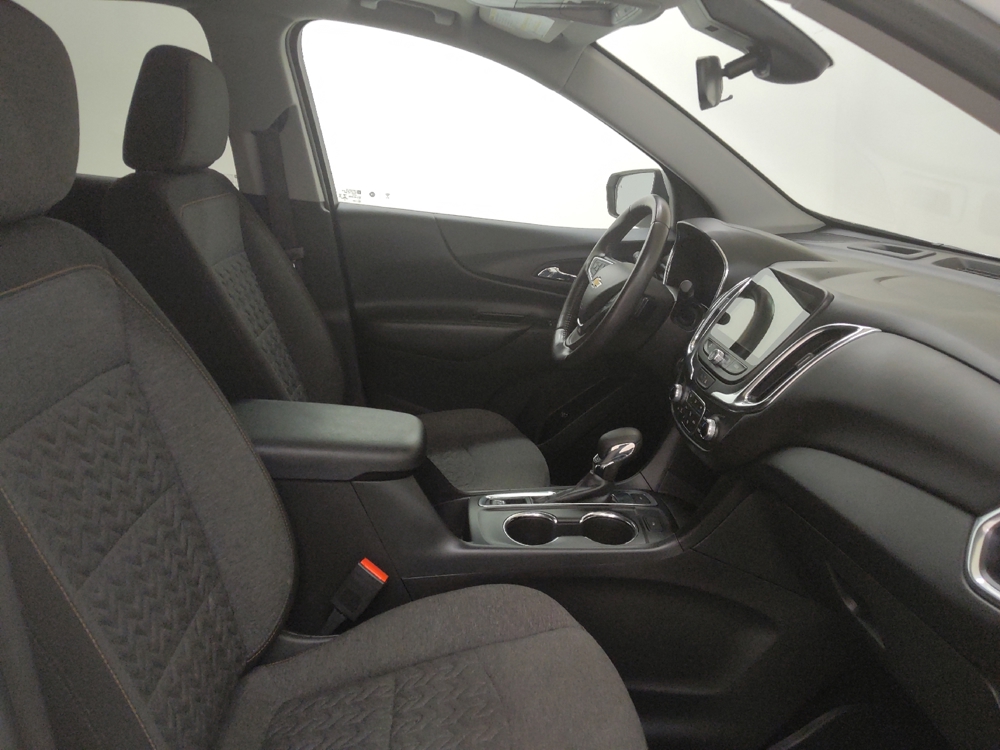 2022 Chevrolet Equinox LT - Photo 16