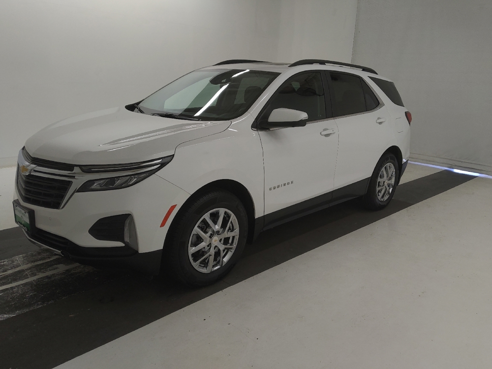 2022 Chevrolet Equinox LT - Photo 2